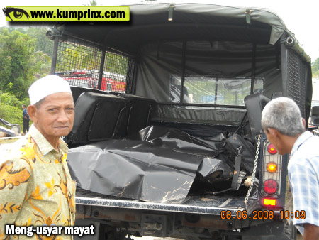 Gambar-Gambar Kemalangan Ngeri Bas Ekspres